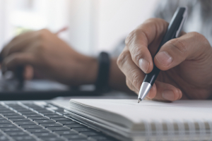 Convocatoria 2021 de Becas de Investigaci&oacute;n de Finalizaci&oacute;n de Posgrado para Docentes