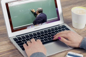 La virtualizaci&oacute;n de las universidades