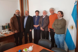 UNIPE recibe en comodato una valiosa colecci&oacute;n bibliogr&aacute;fica